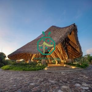 Gastfreundschaft in Puerto Rico: Tiki-Hütte mit Strohdach